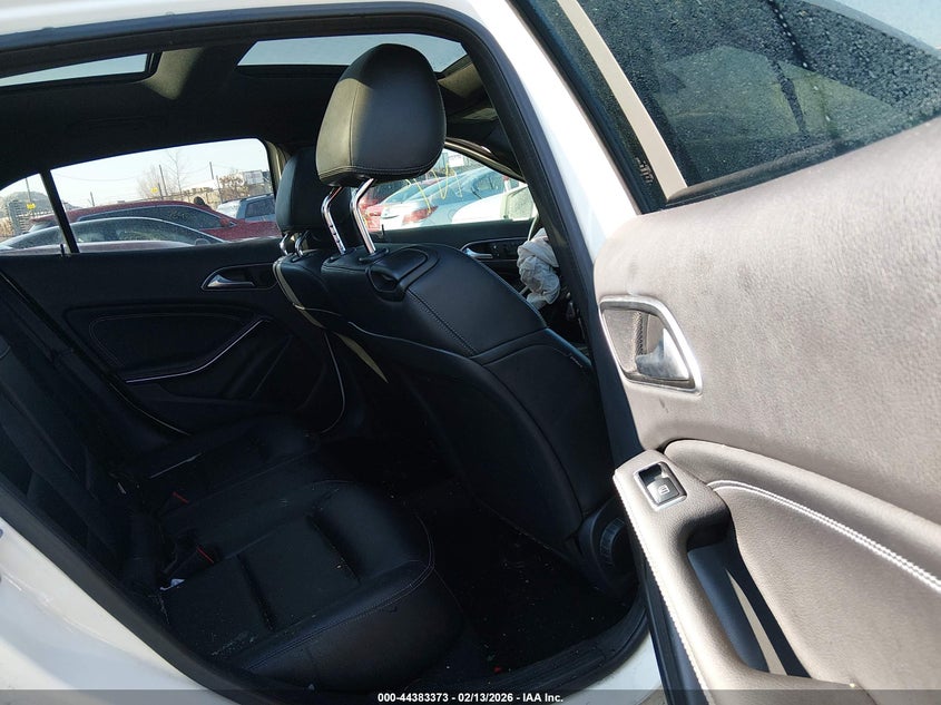 2016 Mercedes-benz Gla-klasse VIN WDCTG4EB7GJ224889 IAAI salvage auction — FRONT END, Salvage Title, sold $525 on 2026-07-15 (photo 8)