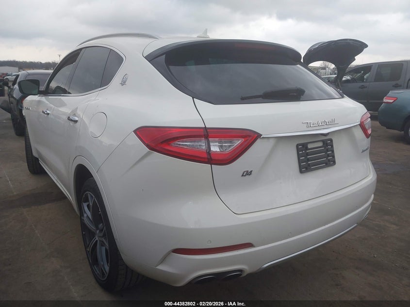 2017 Maserati Levante VIN ZN661XUL1HX248182 IAAI salvage auction — FRONT END, Salvage (North Carolina), sold $6,650 on 2026-07-27 (photo 3)