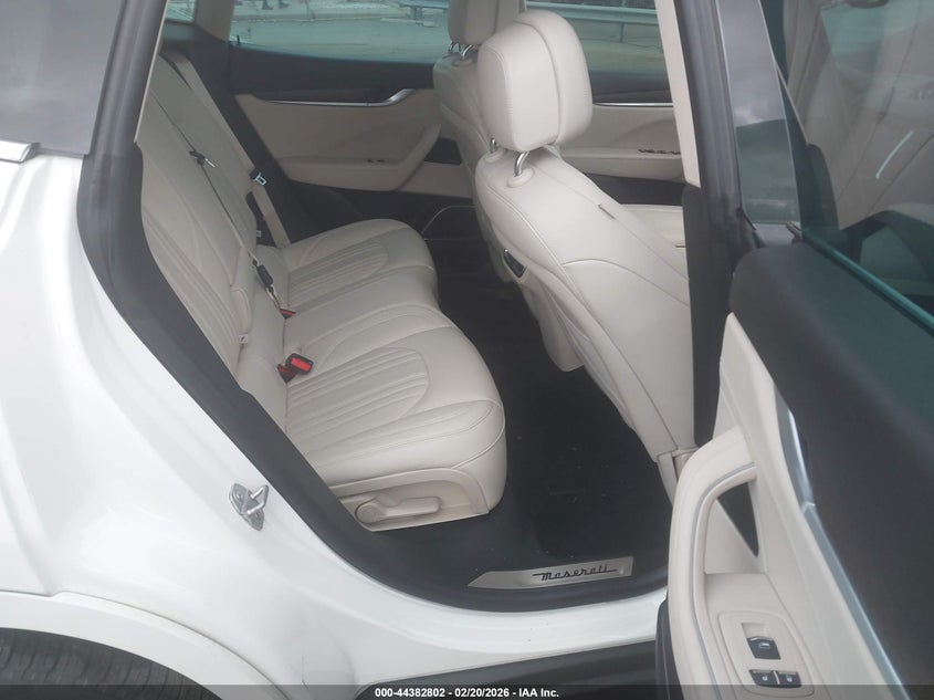 2017 Maserati Levante VIN ZN661XUL1HX248182 IAAI salvage auction — FRONT END, Salvage (North Carolina), sold $6,650 on 2026-07-27 (photo 8)