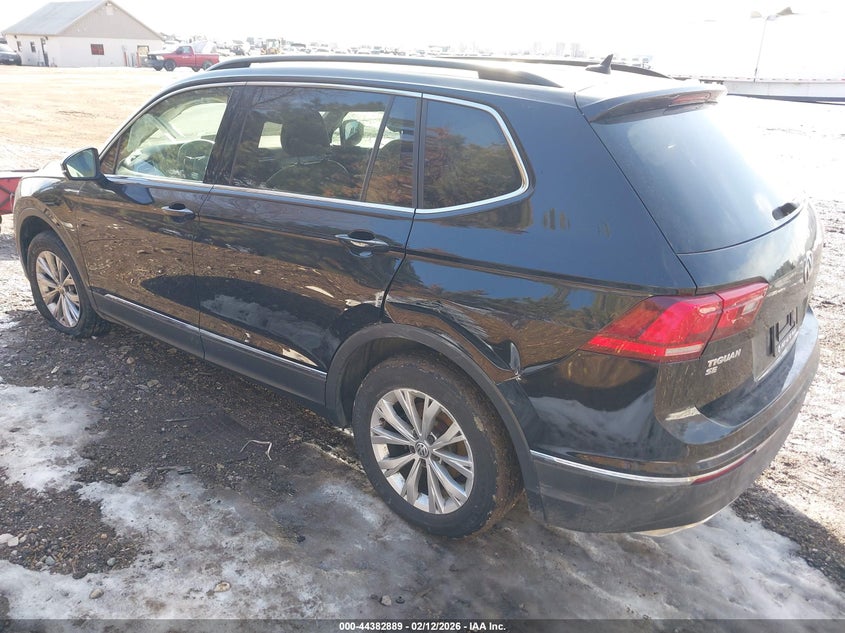 2018 Volkswagen Tiguan VIN 3VV3B7AX9JM079759 IAAI salvage auction — LEFT SIDE, Salvage (Indiana), sold $2,500 on 2026-07-25 (photo 3)