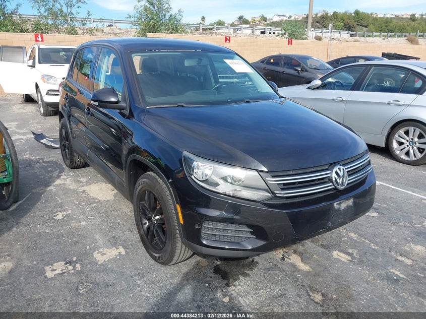 2013 Volkswagen Tiguan VIN WVGAV7AX8DW530192 IAAI salvage auction — REAR END, Salvage Title, sold $325 on 2026-07-15 (photo 1)