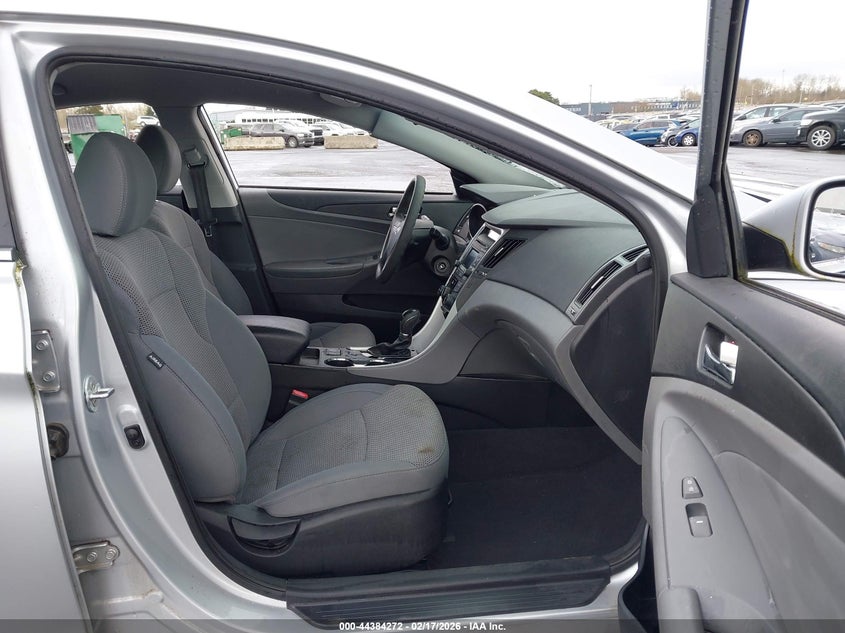 2014 Hyundai Sonata VIN 5NPEB4AC2EH827296 IAAI salvage auction — LEFT & RIGHT, Salvage (Oregon), sold $700 on 2026-07-09 (photo 5)