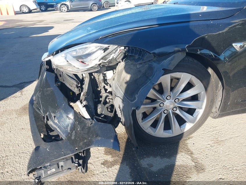 2017 Tesla Model s VIN 5YJSA1E18HF210565 IAAI salvage auction — LEFT FRONT, Salvage Title, sold $2,225 on 2026-07-22 (photo 6)
