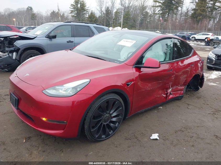 2024 Tesla Model y VIN 7SAYGDEF3RA320771 IAAI salvage auction — LEFT SIDE, Salvage Title, sold $10,800 on 2026-07-24 (photo 2)