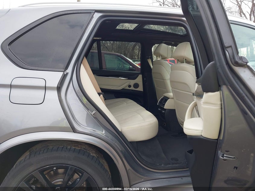 2018 BMW X5 VIN 5UXKT0C57J0V99616 IAAI salvage auction — RIGHT FRONT, Salvage Title, sold $11,200 on 2026-07-08 (photo 8)