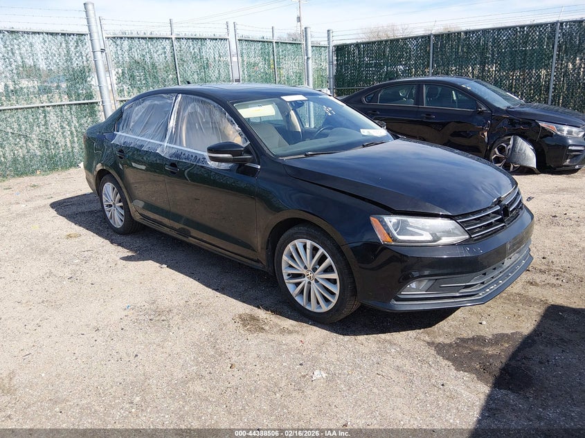 2016 Volkswagen Jetta VIN 3VWL17AJ3GM385861 IAAI salvage auction — FRONT END, Salvage Title, sold $925 on 2026-08-14 (photo 1)