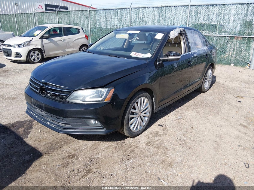 2016 Volkswagen Jetta VIN 3VWL17AJ3GM385861 IAAI salvage auction — FRONT END, Salvage Title, sold $925 on 2026-08-14 (photo 2)