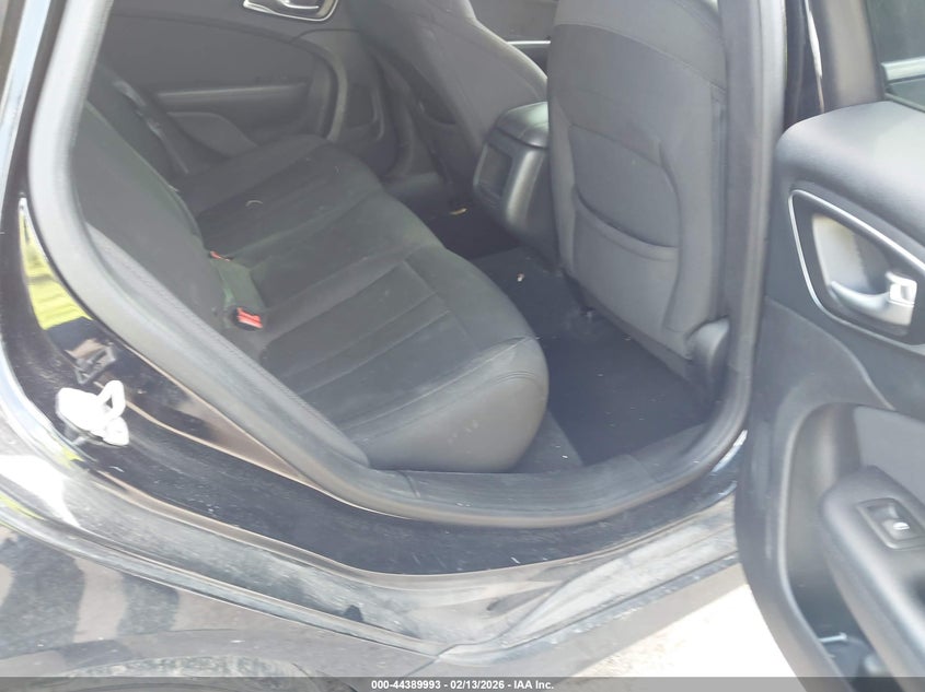 2016 Chrysler 200 VIN 1C3CCCAB9GN123657 IAAI salvage auction — FRONT END, Salvage (Texas), sold $25 on 2026-09-02 (photo 8)