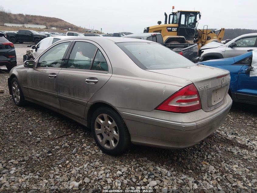 2006 Mercedes-benz C-klasse VIN WDBRF92H56F786556 IAAI salvage auction — FRONT END, Salvage (Idaho), sold $125 on 2026-07-12 (photo 3)