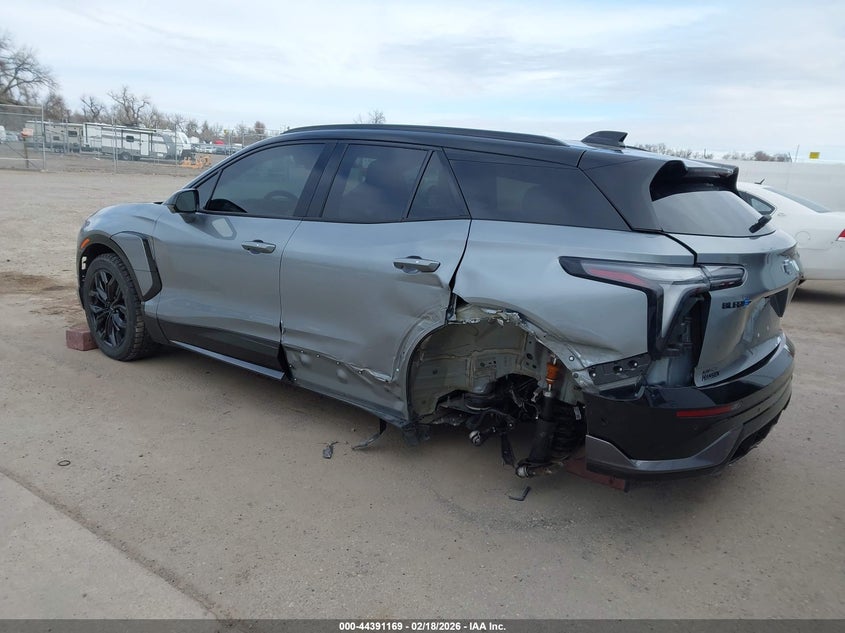 2025 Chevrolet Blazer ev VIN 3GNKDERL5SS243071 IAAI salvage auction — LEFT & RIGHT, Salvage Title, sold $17,000 on 2026-07-17 (photo 3)