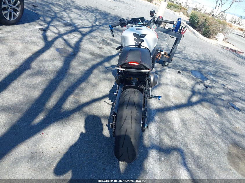 2025 Yamaha Xsr VIN JYARN96Y6SA000314 IAAI salvage auction — SIDE, Salvage Title, sold $3,250 on 2026-07-10 (photo 6)