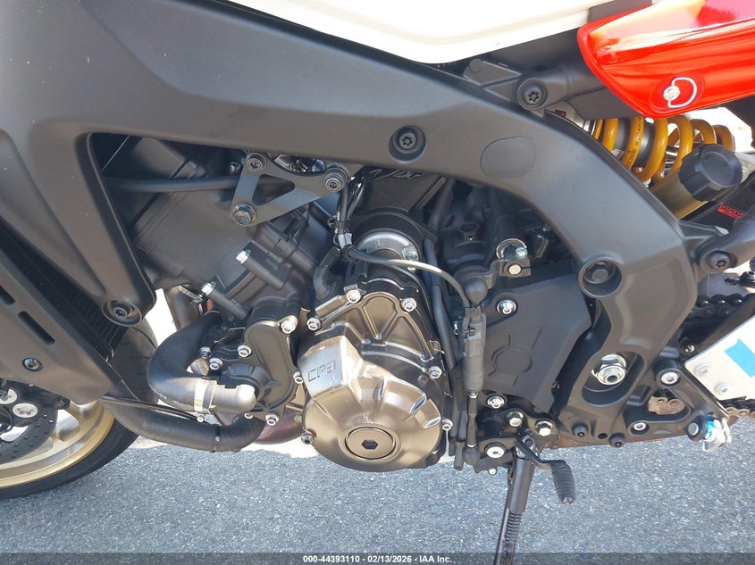 2025 Yamaha Xsr VIN JYARN96Y6SA000314 IAAI salvage auction — SIDE, Salvage Title, sold $3,250 on 2026-07-10 (photo 9)