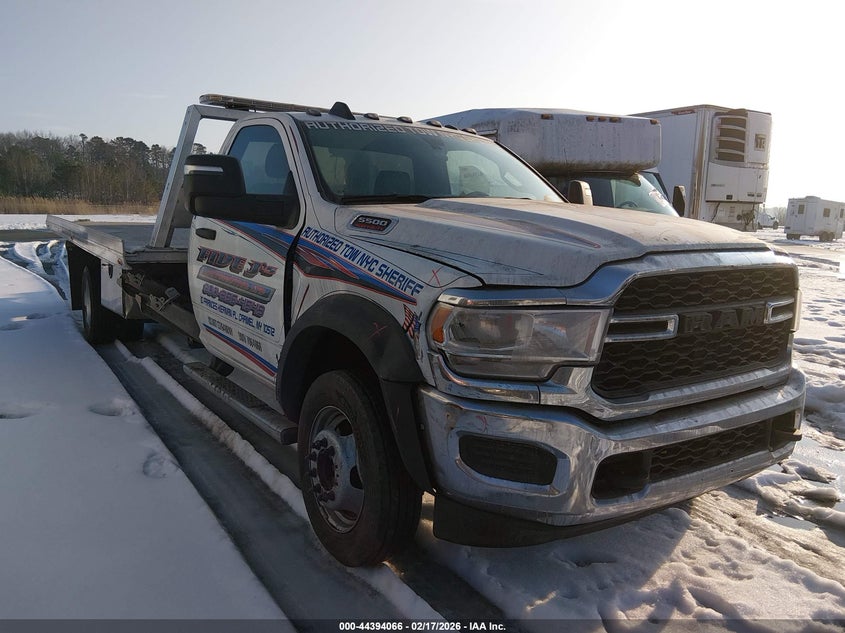 2024 Ram 5500 VIN 3C7WRNDJ6RG398987 IAAI salvage auction — TRANSMISSION, Salvage Title, sold $8,600 on 2026-08-26 (photo 1)