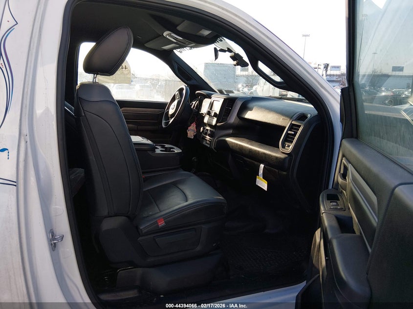 2024 Ram 5500 VIN 3C7WRNDJ6RG398987 IAAI salvage auction — TRANSMISSION, Salvage Title, sold $8,600 on 2026-08-26 (photo 7)