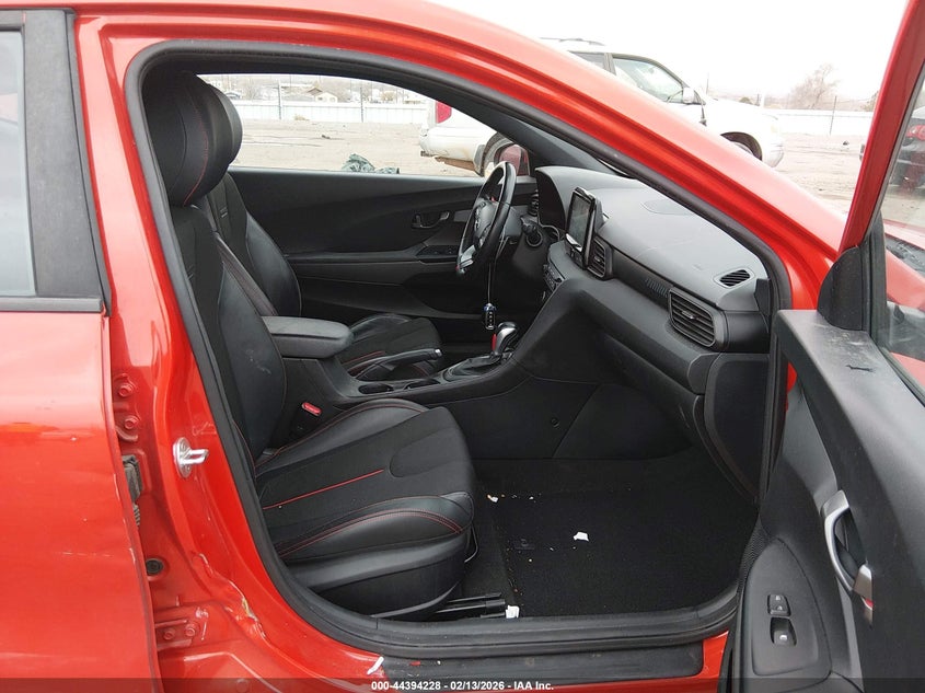 2019 Hyundai Veloster VIN KMHTG6AF3KU005327 IAAI salvage auction — SIDE, Salvage (New Mexico), sold $3,700 on 2026-07-16 (photo 5)