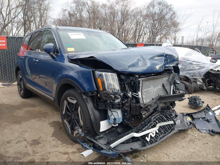 2025 Kia Telluride VIN 5XYP34GC2SG708261 IAAI salvage auction — FRONT END, Salvage Title, sold $12,000 on 2026-07-15 (photo 1)