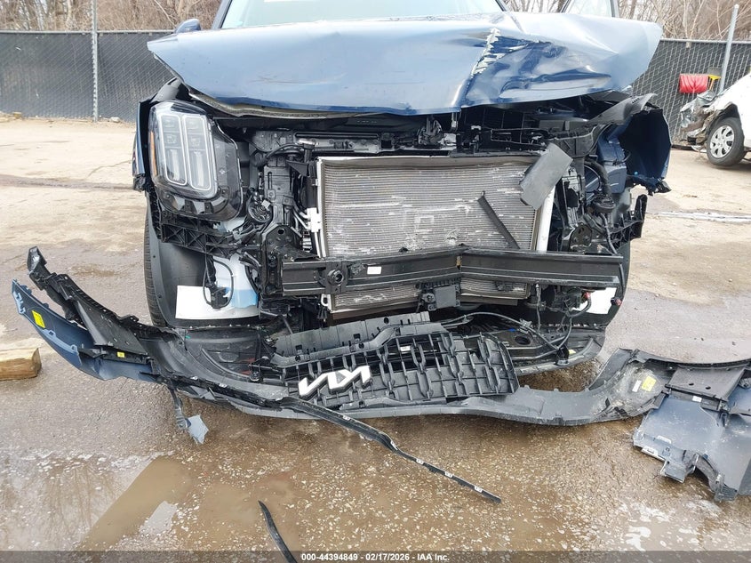 2025 Kia Telluride VIN 5XYP34GC2SG708261 IAAI salvage auction — FRONT END, Salvage Title, sold $12,000 on 2026-07-15 (photo 6)