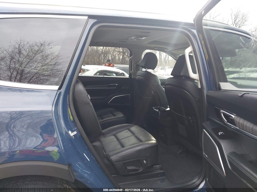 2025 Kia Telluride VIN 5XYP34GC2SG708261 IAAI salvage auction — FRONT END, Salvage Title, sold $12,000 on 2026-07-15 (photo 8)