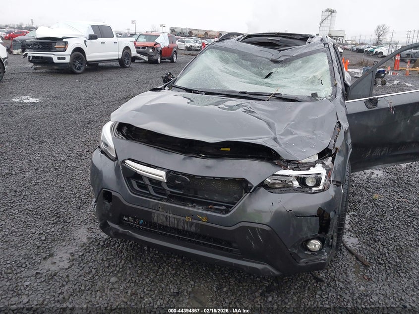 2022 Subaru Xv VIN JF2GTHNC1NH223682 IAAI salvage auction — ROLLOVER, Salvage (Oregon), sold $800 on 2026-07-14 (photo 6)