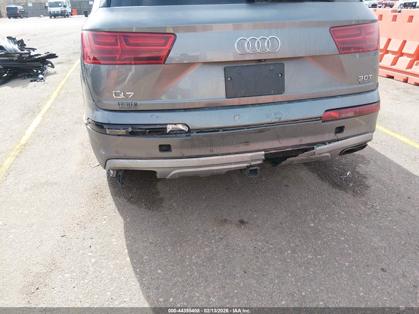 2017 Audi Q7 VIN WA1LAAF72HD048716 IAAI salvage auction — REAR END, Salvage Title, sold $4,850 on 2026-07-10 (photo 6)