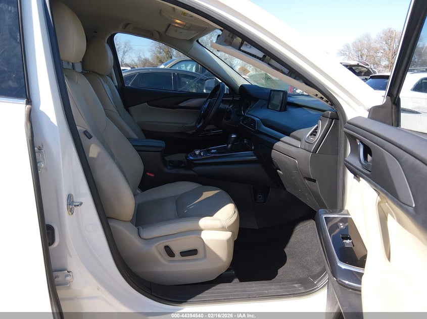 2017 Mazda Cx-9 VIN JM3TCACY8H0140537 IAAI salvage auction — LEFT & RIGHT, Salvage (Arizona), sold $4,050 on 2026-07-07 (photo 5)