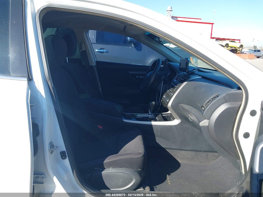 2013 Nissan Altima VIN 1N4AL3AP1DN550928 IAAI salvage auction — LEFT SIDE, Salvage Title, sold $750 on 2026-07-09 (photo 5)