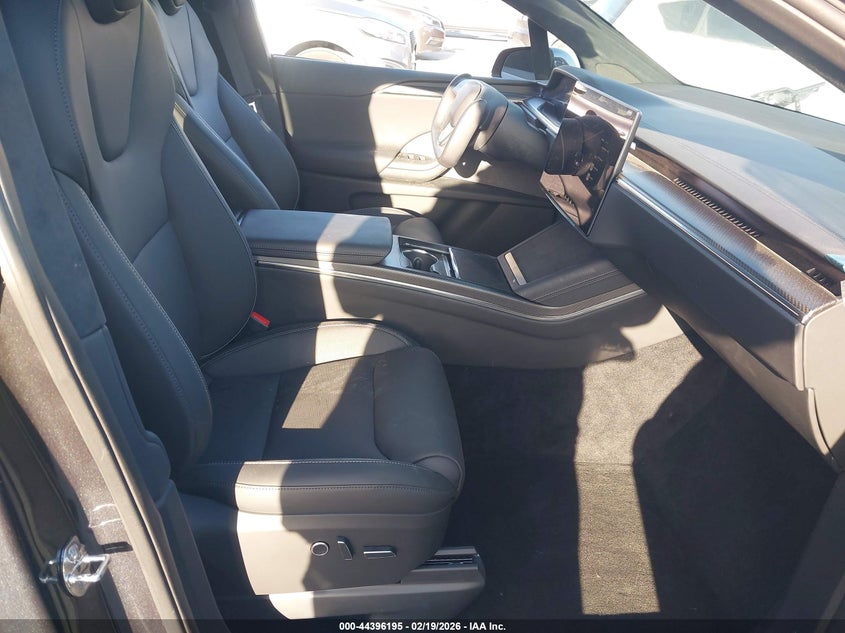 2026 Tesla Model x VIN 7SAXCBE63TF477867 IAAI salvage auction — FRONT END, Salvage Title, sold $51,775 on 2026-07-06 (photo 5)
