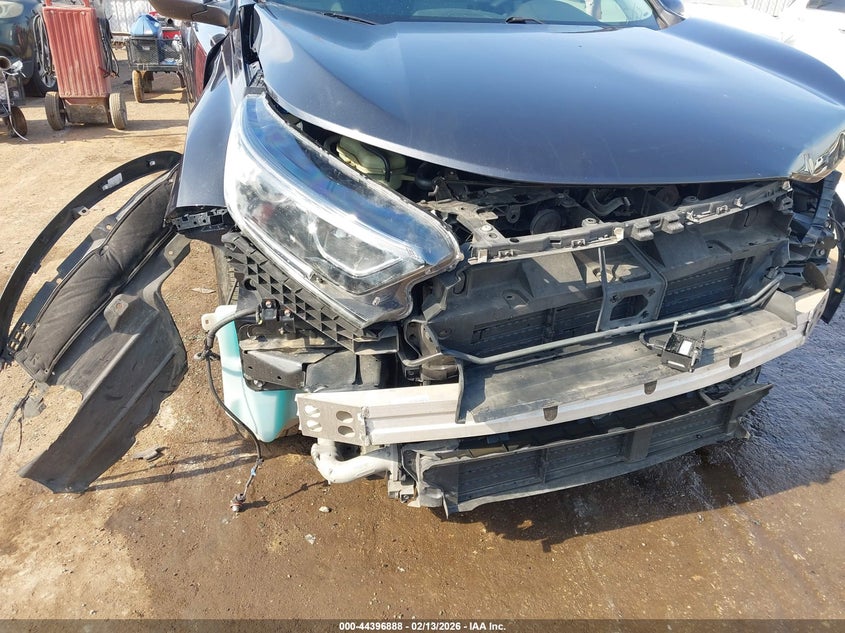2017 Honda Cr-v VIN 7FARW1H5XHE023881 IAAI salvage auction — FRONT END, Clear (Oklahoma), sold $5,100 on 2026-07-15 (photo 6)