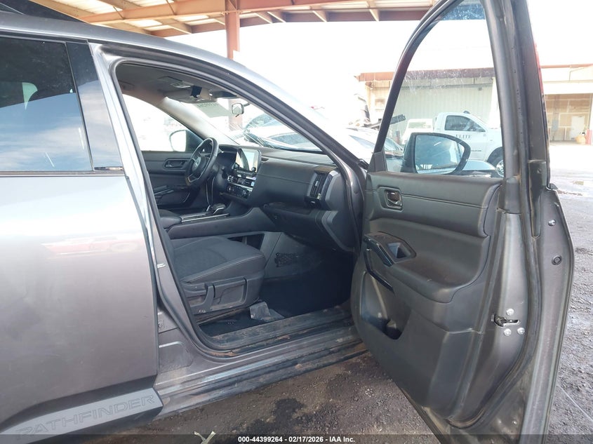 2025 Nissan Pathfinder VIN 5N1DR3BA6SC269096 IAAI salvage auction — LEFT FRONT, Salvage Title, sold $8,500 on 2026-07-28 (photo 5)
