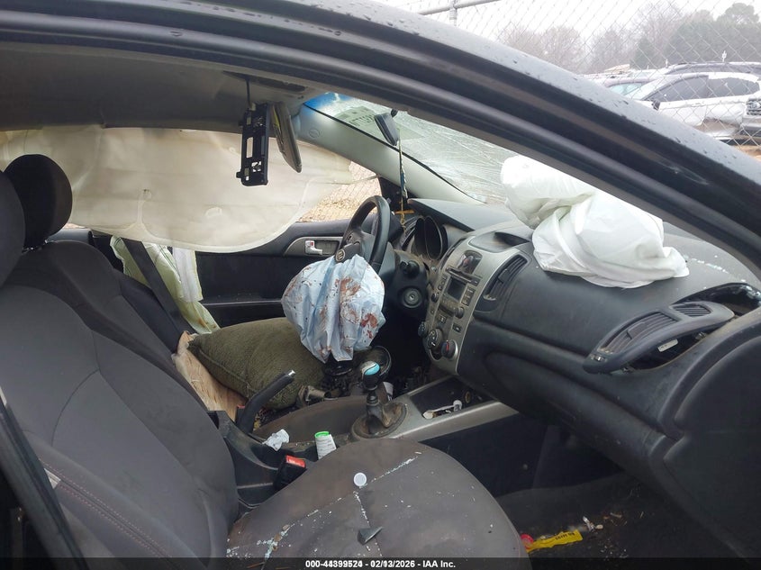 2010 Kia Forte VIN KNAFW4A37A5081105 IAAI salvage auction — LEFT SIDE, Salvage (Idaho), sold $200 on 2026-07-20 (photo 5)