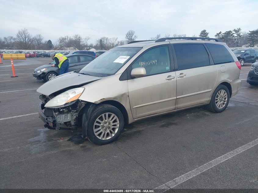2008 Toyota Sienna VIN 5TDZK22C68S207487 IAAI salvage auction — FRONT END, Salvage (Indiana), sold $725 on 2026-07-10 (photo 2)