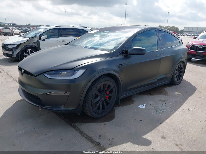 2023 Tesla Model x VIN 7SAXCBE6XPF405036 IAAI salvage auction — RIGHT FRONT, Salvage Title, sold $28,500 on 2026-07-23 (photo 2)