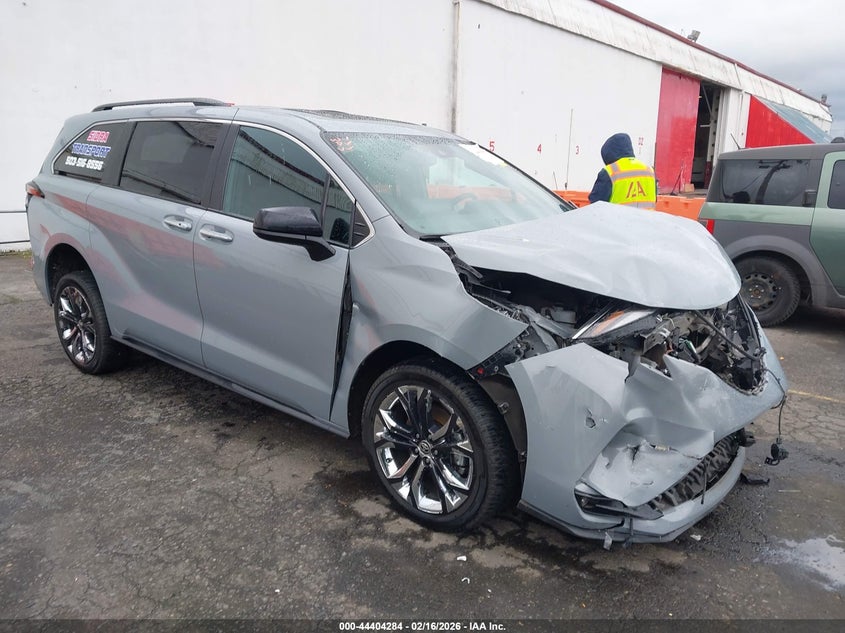 2023 Toyota Sienna VIN 5TDXRKEC4PS142328 IAAI salvage auction — FRONT END, Salvage Title, sold $14,400 on 2026-07-23 (photo 1)