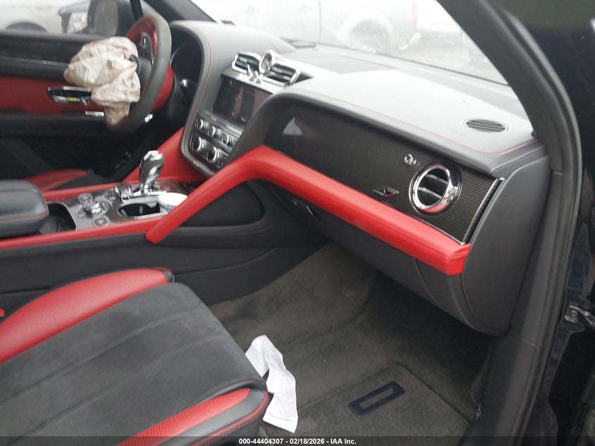 2022 Bentley Bentayga VIN SJAAM2ZV5NC011277 IAAI salvage auction — FRONT END, Salvage Title, sold $91,500 on 2026-07-13 (photo 5)