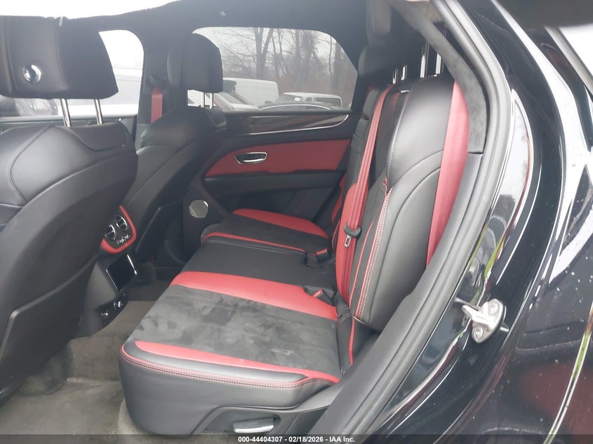 2022 Bentley Bentayga VIN SJAAM2ZV5NC011277 IAAI salvage auction — FRONT END, Salvage Title, sold $91,500 on 2026-07-13 (photo 8)