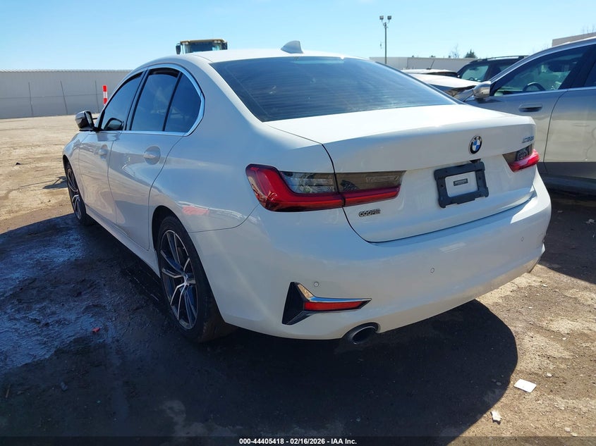 2019 BMW 3er VIN WBA5R1C56KFH18080 IAAI salvage auction — RIGHT SIDE, Salvage Title, sold $7,325 on 2026-08-12 (photo 3)