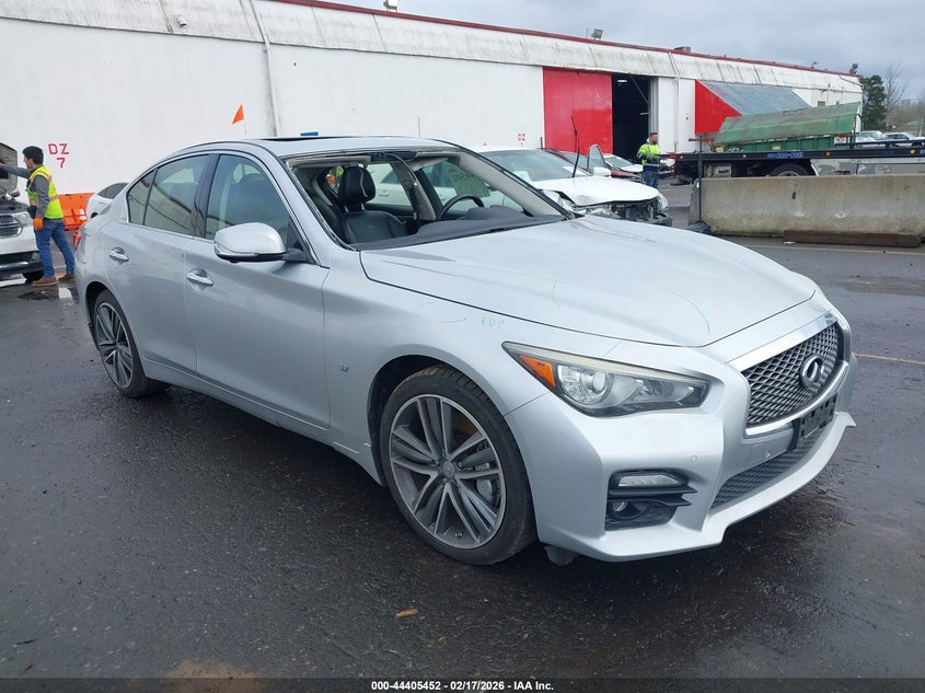 2014 Infiniti Q50 VIN JN1BV7AR7EM704621 IAAI salvage auction — ROOF, Salvage (Oregon), sold $4,250 on 2026-07-24 (photo 1)