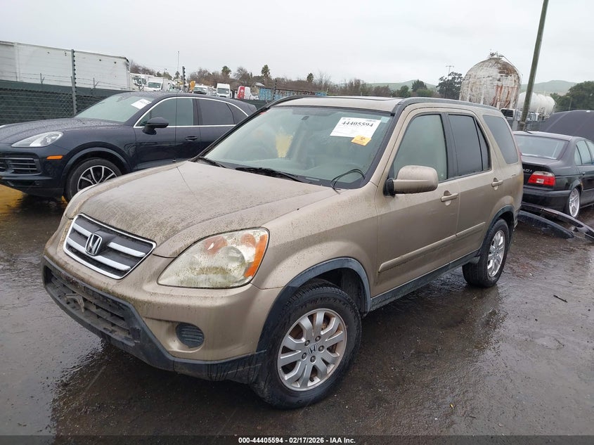 2005 Honda Cr-v VIN JHLRD78915C013131 IAAI salvage auction — BIO HAZARD, Salvage (California), sold $700 on 2026-07-16 (photo 2)