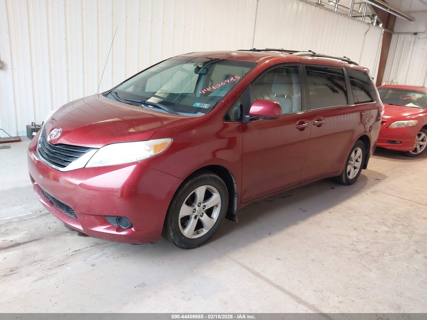 2011 Toyota Sienna VIN 5TDKK3DC2BS047197 IAAI salvage auction — RIGHT SIDE, Clear (Delaware), sold $1,450 on 2026-07-13 (photo 2)