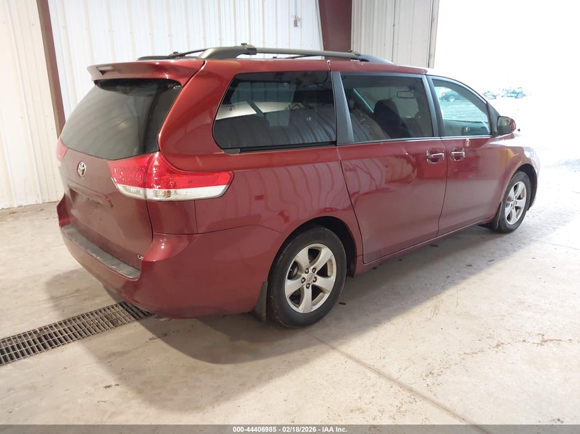 2011 Toyota Sienna VIN 5TDKK3DC2BS047197 IAAI salvage auction — RIGHT SIDE, Clear (Delaware), sold $1,450 on 2026-07-13 (photo 4)