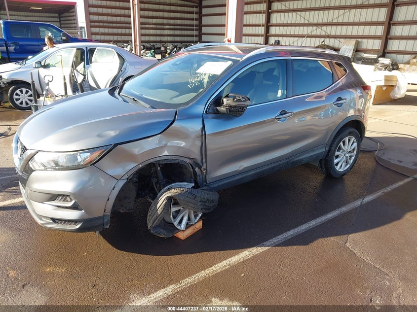 2020 Nissan Rogue VIN JN1BJ1CVXLW550393 IAAI salvage auction — LEFT FRONT, Salvage (Hawaii), sold $950 on 2026-07-12 (photo 2)