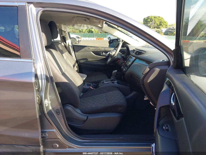 2020 Nissan Rogue VIN JN1BJ1CVXLW550393 IAAI salvage auction — LEFT FRONT, Salvage (Hawaii), sold $950 on 2026-07-12 (photo 5)