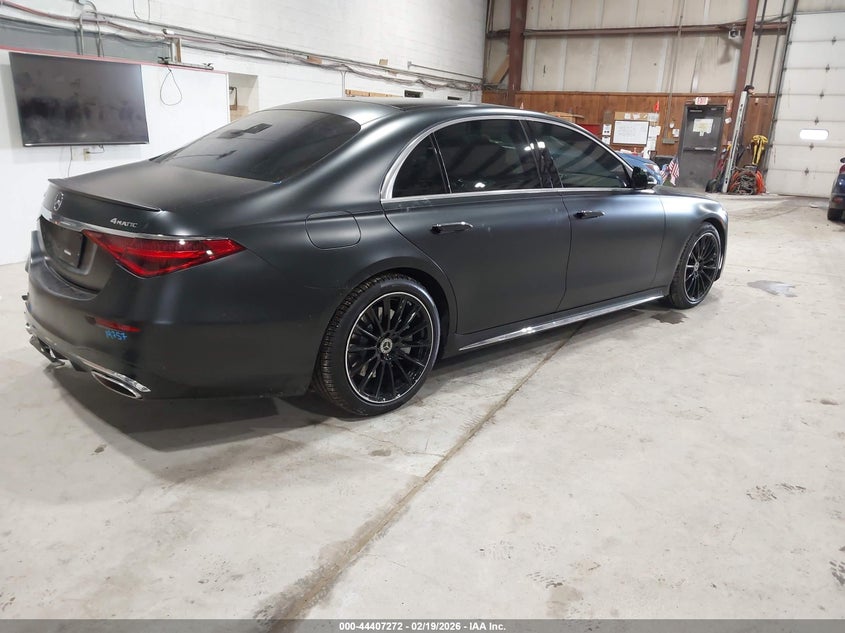 2026 Mercedes-benz S-klasse VIN W1K6G7GB8TA348283 IAAI salvage auction — LEFT REAR, Salvage (New Jersey), sold $80,425 on 2026-07-13 (photo 4)
