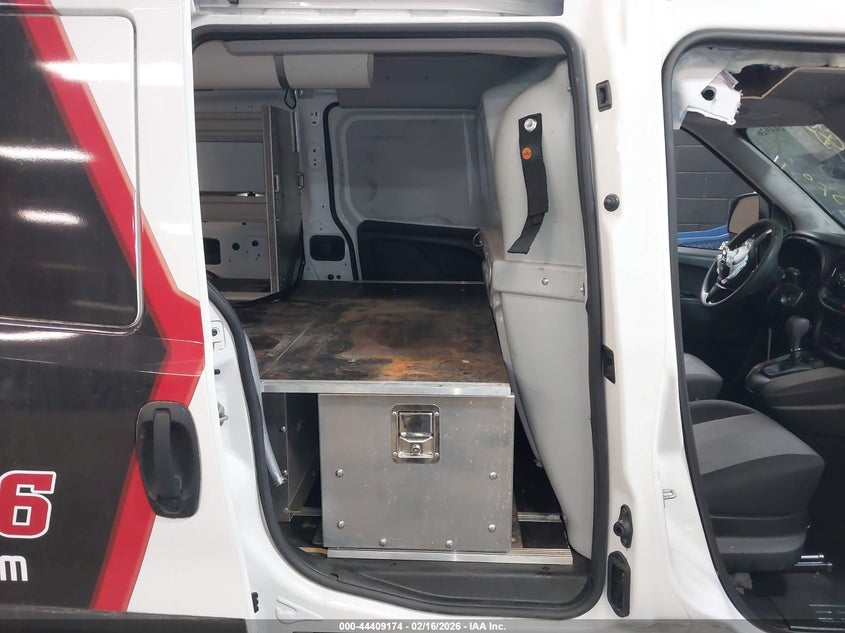 2022 Ram Promaster city VIN ZFBHRFAB8N6W40377 IAAI salvage auction — RIGHT FRONT, Salvage Title, sold $4,550 on 2026-08-24 (photo 8)