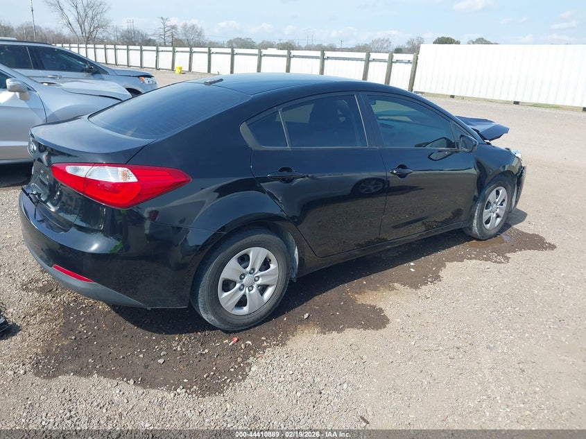 2014 Kia Forte VIN KNAFK4A66E5141239 IAAI salvage auction — FRONT END, Salvage (Louisiana), sold $675 on 2026-07-17 (photo 4)