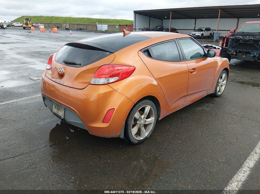 2013 Hyundai Veloster VIN KMHTC6AD1DU168068 IAAI salvage auction — FRONT END, Salvage Title, sold $225 on 2026-07-29 (photo 4)