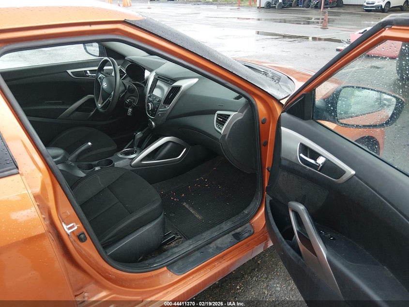 2013 Hyundai Veloster VIN KMHTC6AD1DU168068 IAAI salvage auction — FRONT END, Salvage Title, sold $225 on 2026-07-29 (photo 5)