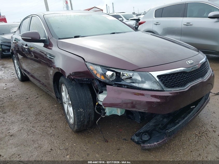 2013 Kia Optima VIN 5XXGN4A76DG134695 IAAI salvage auction — FRONT & REAR, Clear (Indiana), sold $800 on 2026-07-15 (photo 6)