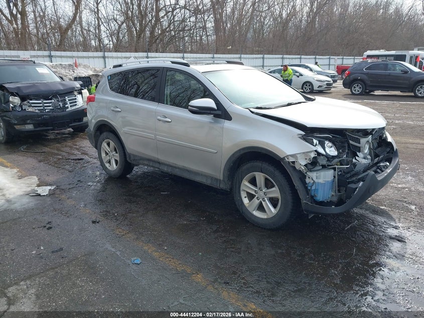 2014 Toyota Rav 4 VIN JTMRFREV1ED047827 IAAI salvage auction — FRONT END, Clear (Michigan), sold $4,450 on 2026-07-13 (photo 1)
