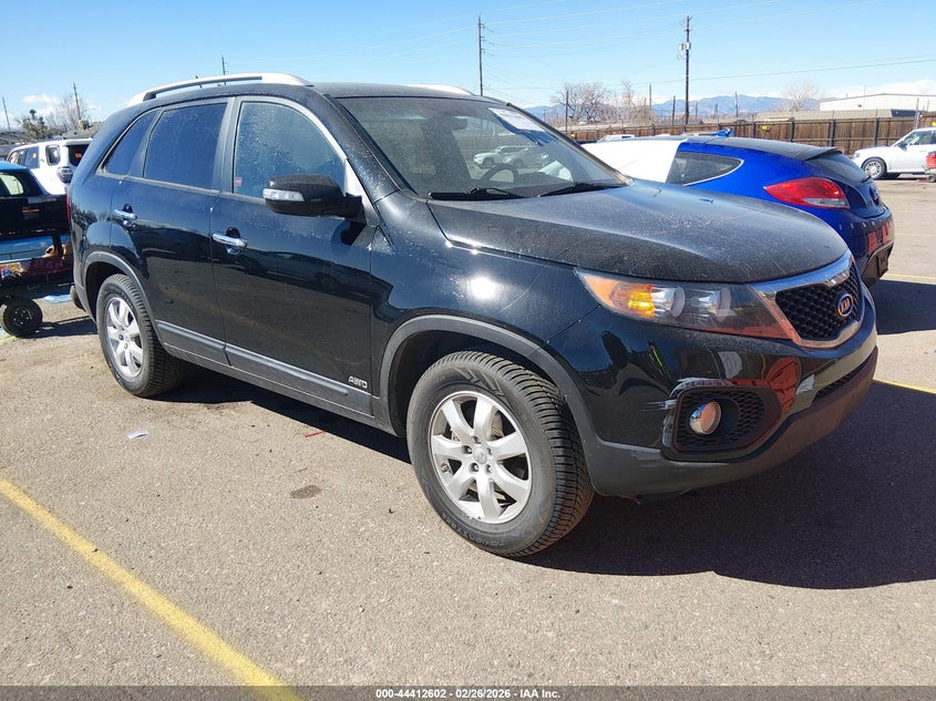 2013 Kia Sorento VIN 5XYKTCA65DG313422 IAAI salvage auction — THEFT, Other, sold $575 on 2026-07-28 (photo 1)